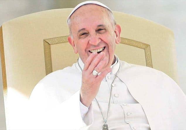 L’Ordine degli psicologi premia Papa Francesco